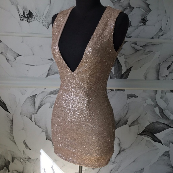 Tobi Size XS Sequin Dress - Picture 2 of 7